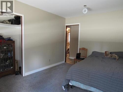 2565 3A Highway, Castlegar, BC - Indoor Photo Showing Bedroom