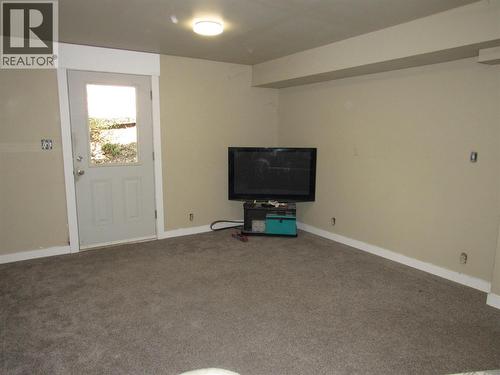 2565 3A Highway, Castlegar, BC - Indoor Photo Showing Other Room