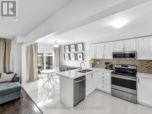16 Albery Road, Brampton, ON - Indoor Photo Showing Kitchen With Double Sink