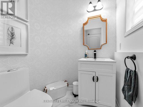 16 Albery Road, Brampton, ON - Indoor Photo Showing Bathroom