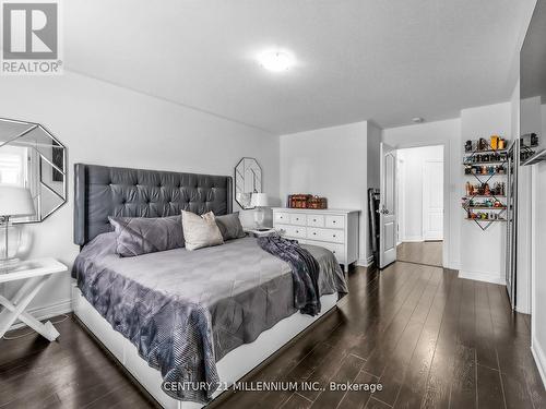 16 Albery Road, Brampton, ON - Indoor Photo Showing Bedroom