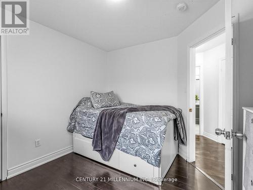 16 Albery Road, Brampton, ON - Indoor Photo Showing Bedroom