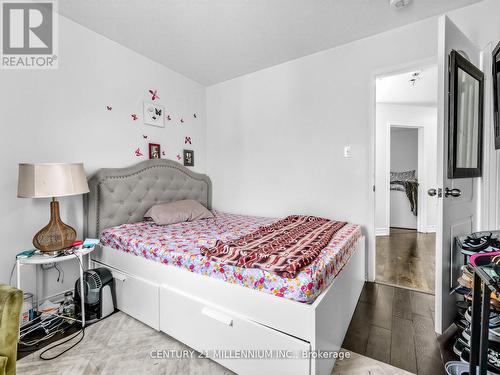 16 Albery Road, Brampton, ON - Indoor Photo Showing Bedroom