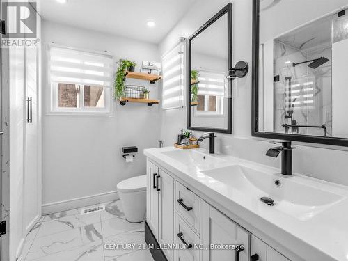 16 Albery Road, Brampton, ON - Indoor Photo Showing Bathroom