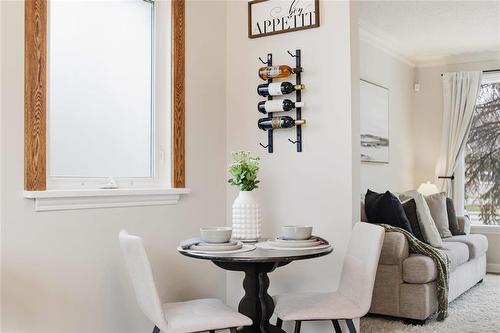 187 Dollard Boulevard, Winnipeg, MB - Indoor Photo Showing Dining Room