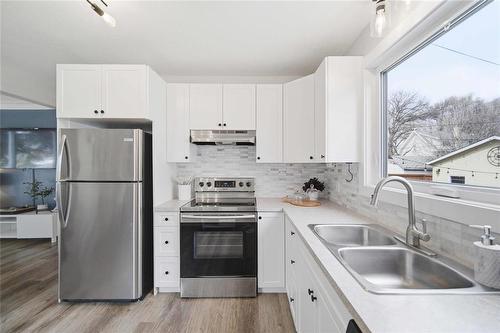 187 Dollard Boulevard, Winnipeg, MB - Indoor Photo Showing Kitchen With Stainless Steel Kitchen With Double Sink