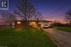 516 MUD Street E Hamilton, ON L8J 3C7