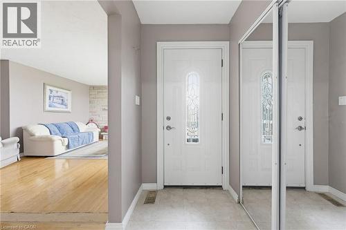 516 Mud Street E, Hamilton, ON - Indoor Photo Showing Other Room