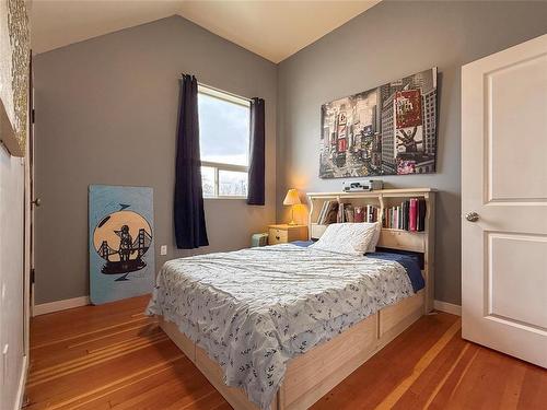 141 Main Street, Rivers, MB - Indoor Photo Showing Bedroom