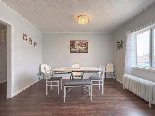 141 Main Street, Rivers, MB - Indoor Photo Showing Dining Room