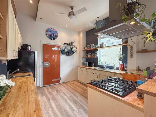 141 Main Street, Rivers, MB - Indoor