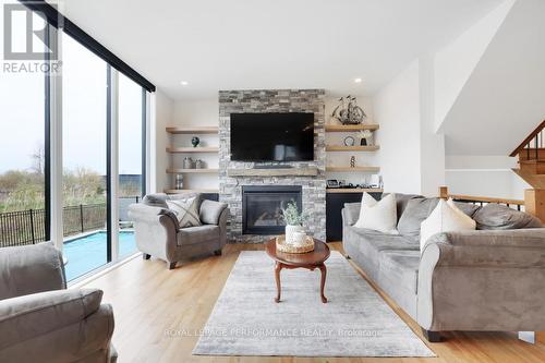 541 Barrage Street, Casselman, ON - Indoor Photo Showing Living Room With Fireplace