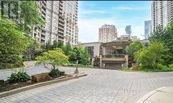 1905 - 3880 DUKE OF YORK BOULEVARD  Mississauga, ON L5B 4M7