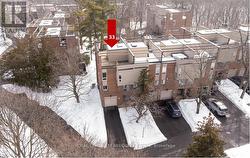 33 - 1250 MARLBOROUGH COURT Oakville, ON L6H 2W7