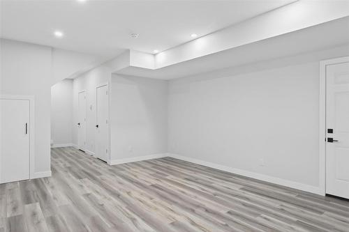 bsmt suite - 624 Magnan Street, Winnipeg, MB - Indoor Photo Showing Other Room