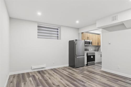 bsmt suite - 624 Magnan Street, Winnipeg, MB - Indoor