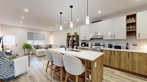 624 Magnan Street, Winnipeg, MB - Indoor Photo Showing Other Room