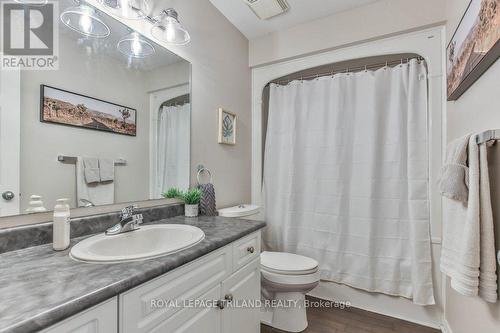 9 Brookside Drive, St. Thomas, ON - Indoor Photo Showing Bathroom