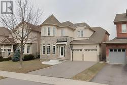 277 ADMIRAL DRIVE Oakville, ON L6L 6T8