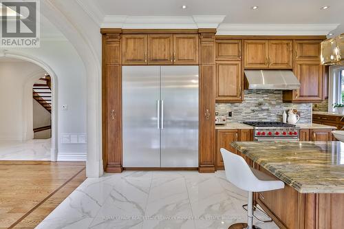 1511 Broadmoor Avenue, Mississauga, ON - Indoor Photo Showing Kitchen
