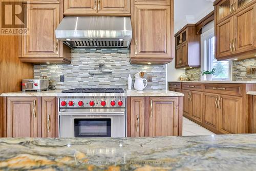 1511 Broadmoor Avenue, Mississauga, ON - Indoor Photo Showing Kitchen
