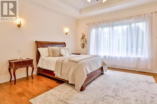 1511 Broadmoor Avenue, Mississauga, ON - Indoor Photo Showing Bedroom