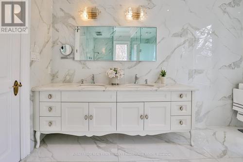 1511 Broadmoor Avenue, Mississauga, ON - Indoor Photo Showing Bathroom