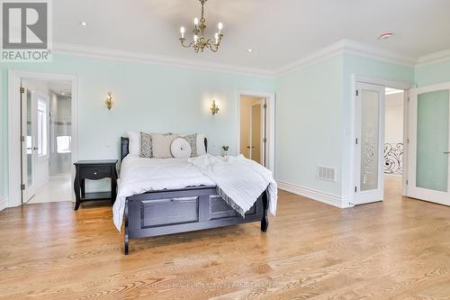 1511 Broadmoor Avenue, Mississauga, ON - Indoor Photo Showing Bedroom