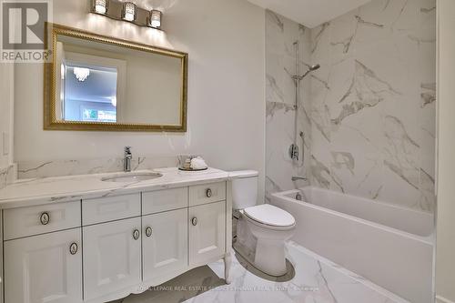 1511 Broadmoor Avenue, Mississauga, ON - Indoor Photo Showing Bathroom