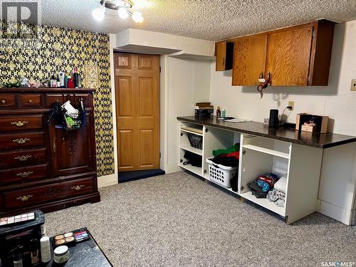 305 3Rd Avenue Ne, Swift Current, SK - Indoor Photo Showing Other Room