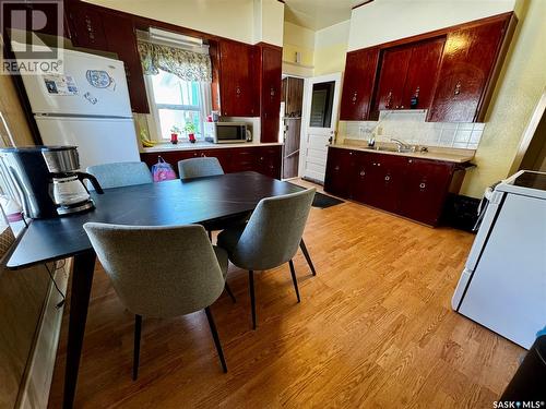 305 3Rd Avenue Ne, Swift Current, SK - Indoor