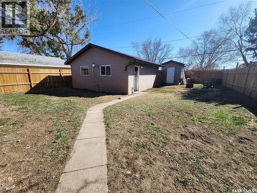 1330 8Th Street, Estevan, SK - Outdoor