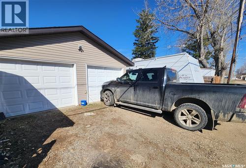 1330 8Th Street, Estevan, SK - Outdoor