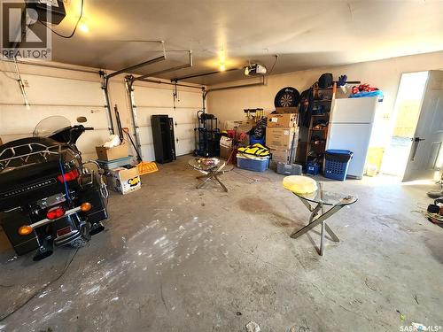 1330 8Th Street, Estevan, SK - Indoor Photo Showing Garage