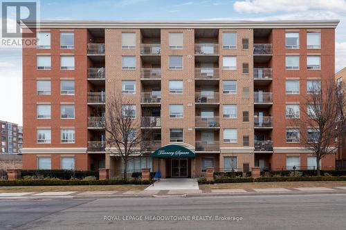 404 - 32 TANNERY STREET  Mississauga, ON L5M 6T6