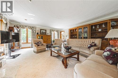 1960 Cream Street, Pelham, ON - Indoor Photo Showing Living Room