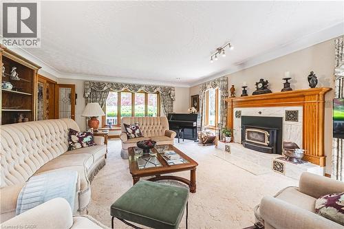 1960 Cream Street, Pelham, ON - Indoor Photo Showing Living Room With Fireplace