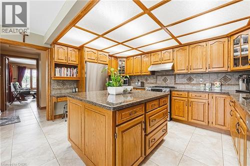 1960 Cream Street, Pelham, ON - Indoor Photo Showing Kitchen