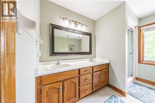 1960 Cream Street, Pelham, ON - Indoor Photo Showing Bathroom