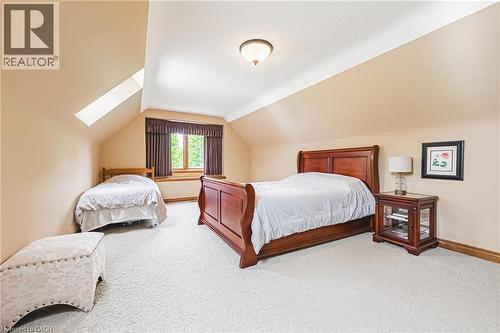 1960 Cream Street, Pelham, ON - Indoor Photo Showing Bedroom