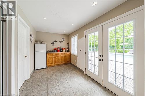 1960 Cream Street, Pelham, ON - Indoor Photo Showing Other Room