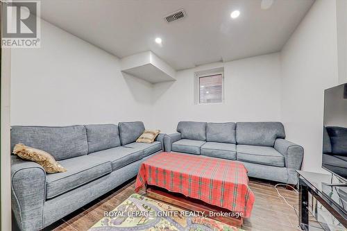 Bsmt - 114 Lawrence Pilkington Avenue, Markham, ON - Indoor Photo Showing Living Room