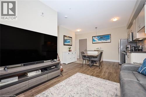 16 Concord Place Unit# 803, Grimsby, ON - Indoor Photo Showing Other Room
