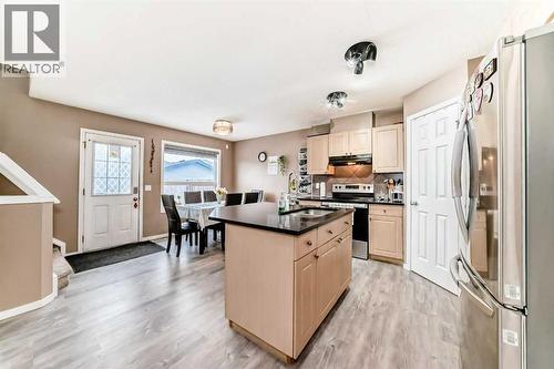 KITCHEN 2 - 32 Saddlebrook Place Ne, Calgary, AB - Indoor Photo Showing Kitchen