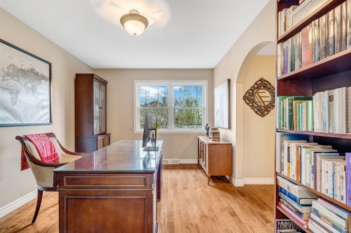 Bureau - 297 Mayfair Drive, Beaconsfield, QC - Indoor
