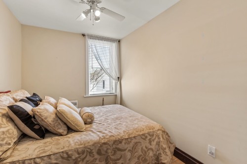Chambre à coucher - 267 Rue Champlain, Gatineau (Hull), QC - Indoor Photo Showing Bedroom