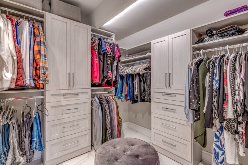 Penderie (Walk-in) - 45 Rue De Servando, Blainville, QC - Indoor With Storage