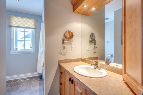 Salle de bains - 45 Rue De Servando, Blainville, QC - Indoor Photo Showing Bathroom