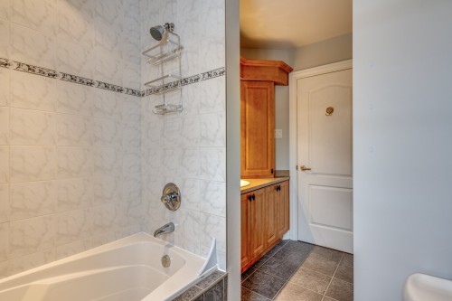 Salle de bains - 45 Rue De Servando, Blainville, QC - Indoor Photo Showing Bathroom