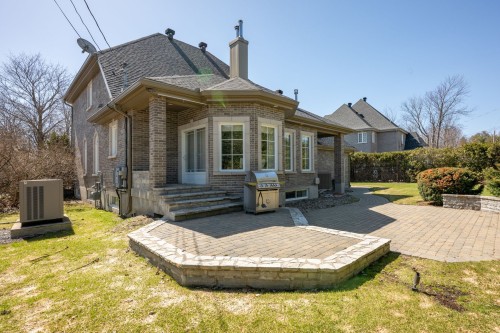 Cour - 45 Rue De Servando, Blainville, QC - Outdoor
